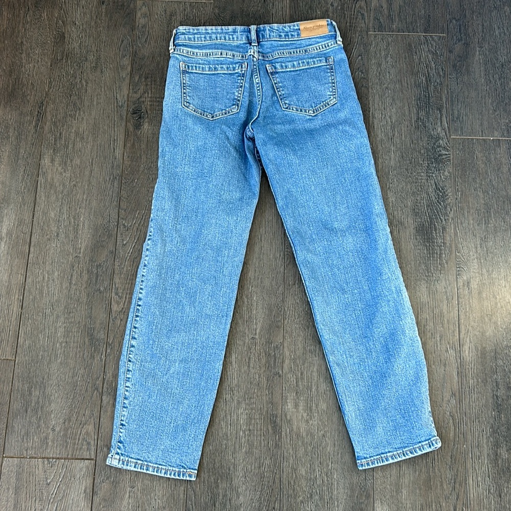 Abercrombie kids, midrise boyfriend jeans - Picture 4 of 4